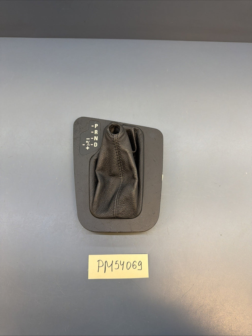 01-05 BMW 330xi E46 SEDAN Center Console Automatic Shifter Bezel Trim 7060677