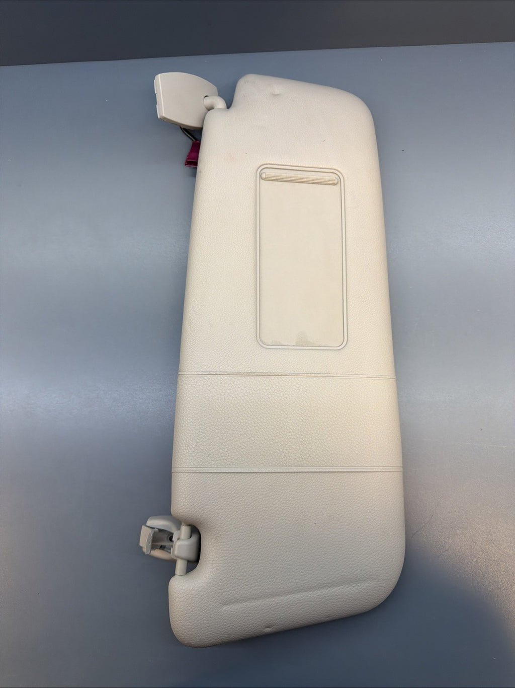 BMW E61 E92 E93 Sun Visor OEM  6905983 RIGHT PASSANGER