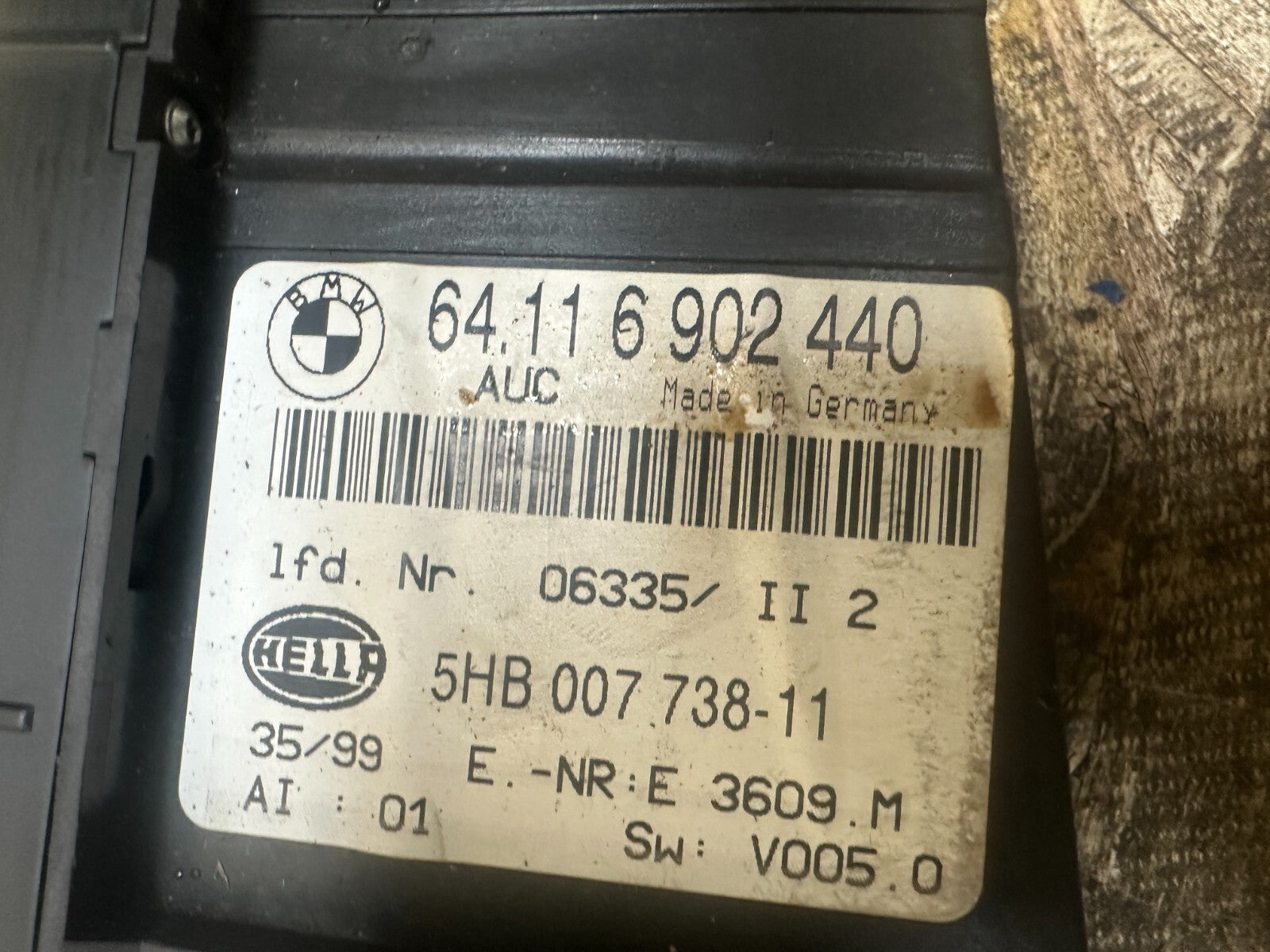 BMW 1997-2006 323ci CLIMATE CONTROL HEATER AC CONTROL PANEL OEM 6902440