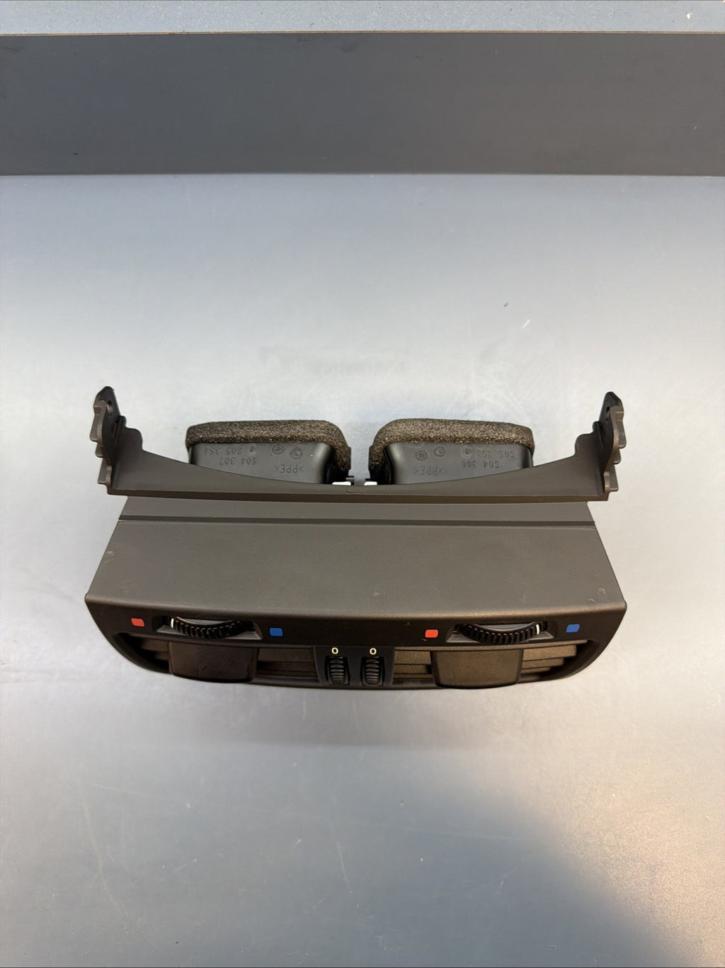 2007-2013 BMW X5 E70 FRONT CENTER DASH AIR VENT DUCT 6954953 OEM
