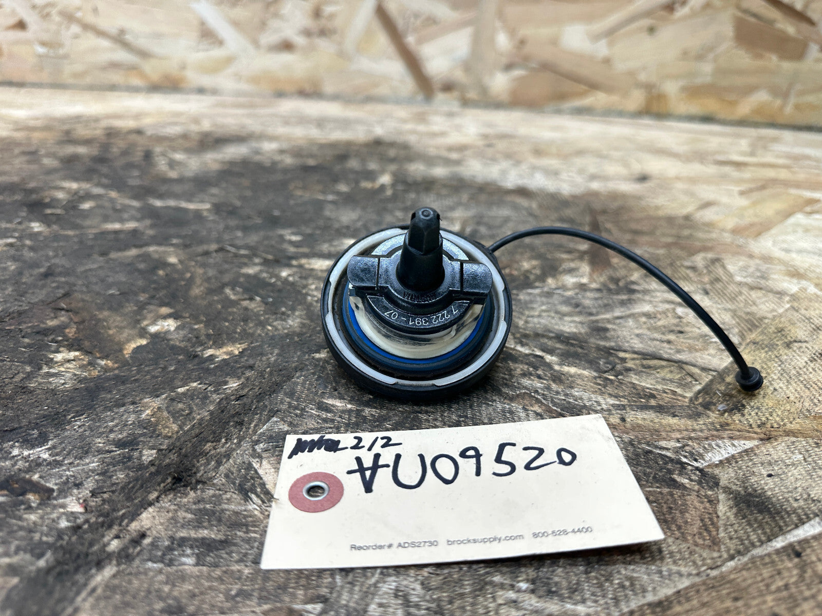 BMW E60 E90 F30 F10 F01 FUEL FILLER GAS CAP BLACK OEM 7222391/16117198578