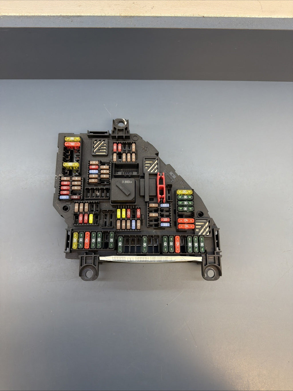 2011-2016 BMW F06 F10 550i 535i 528i Rear Fuse Relay Distribution Box 9264923