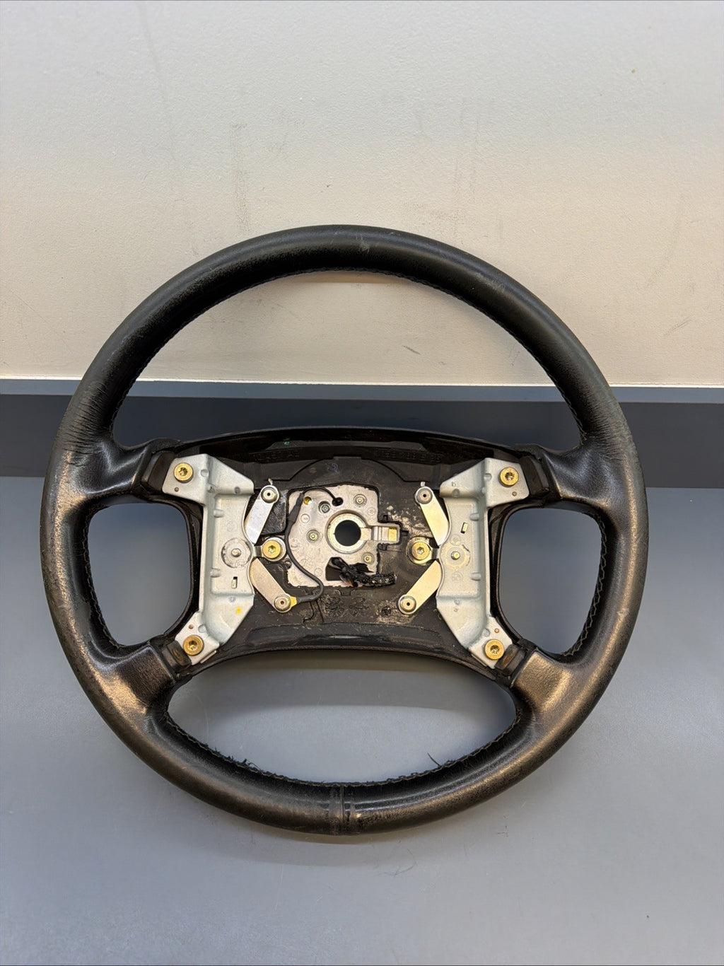 92-99 Bmw E36 3 Series Front Driver Side Black Leather Steering Wheel 1159788