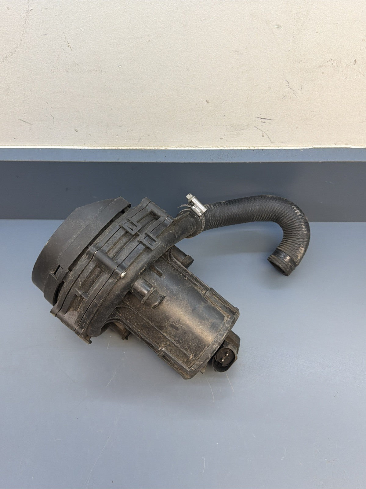 1999-02 BMW E46 330 325 323 SECONDARY AIR INJECTION SMOG PUMP OEM 1715293
