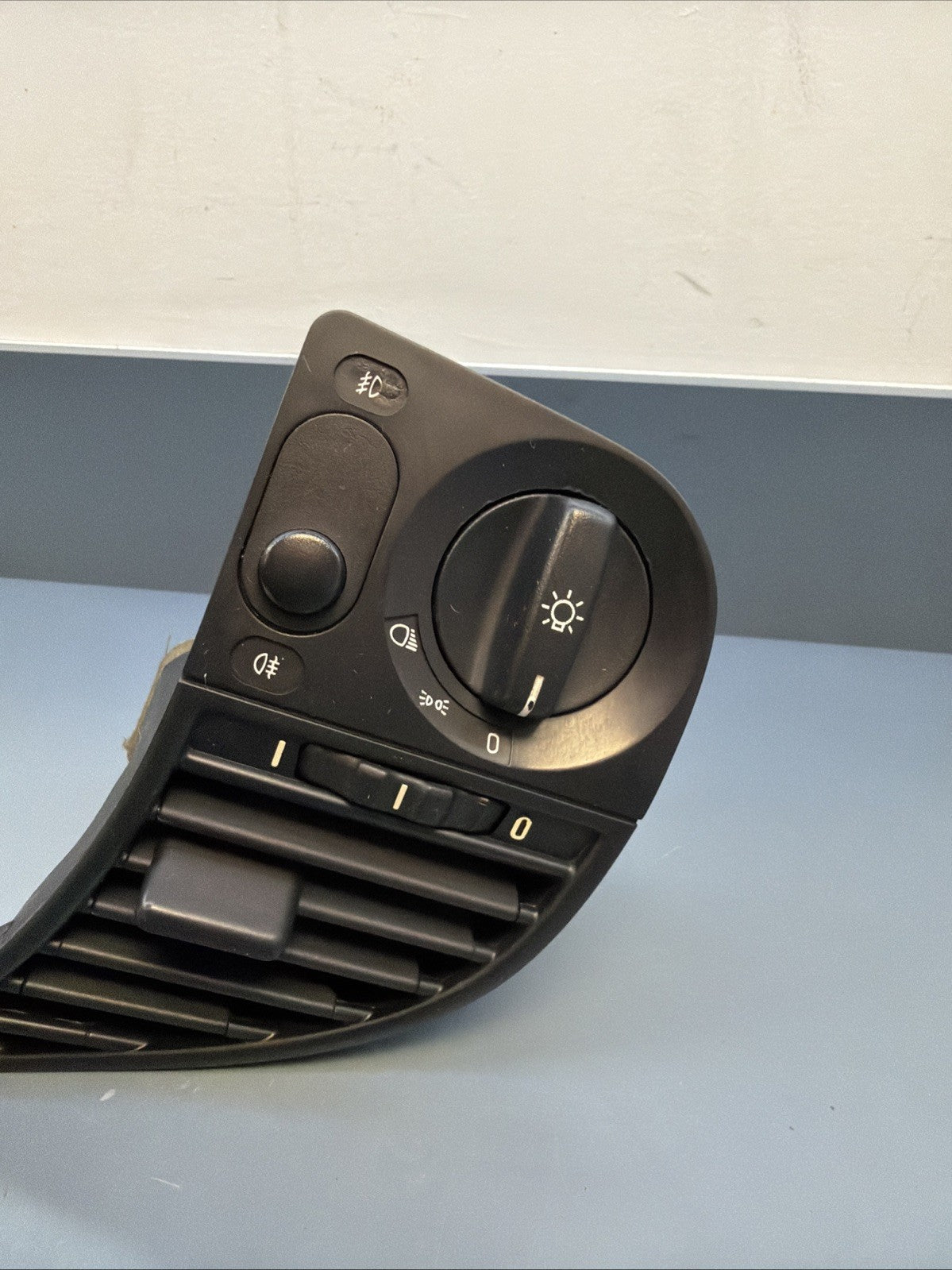 1992-1998 BMW 318I 325I 328I AIR VENT HEADLIGHT W/SWITCH CONTROL OEM 13933931