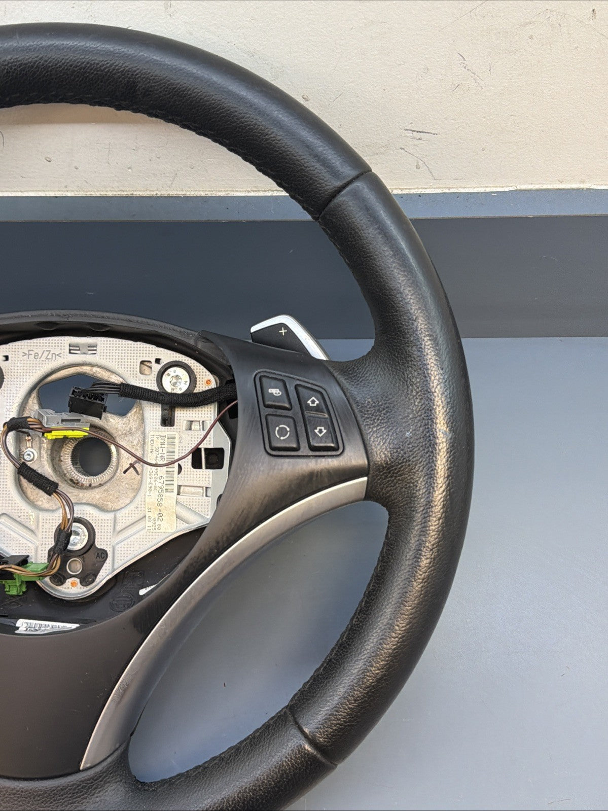 06-11 BMW E90 3 SERIES BLACK LEATHER SPORT STEERING WHEEL W PADDLES 6795858