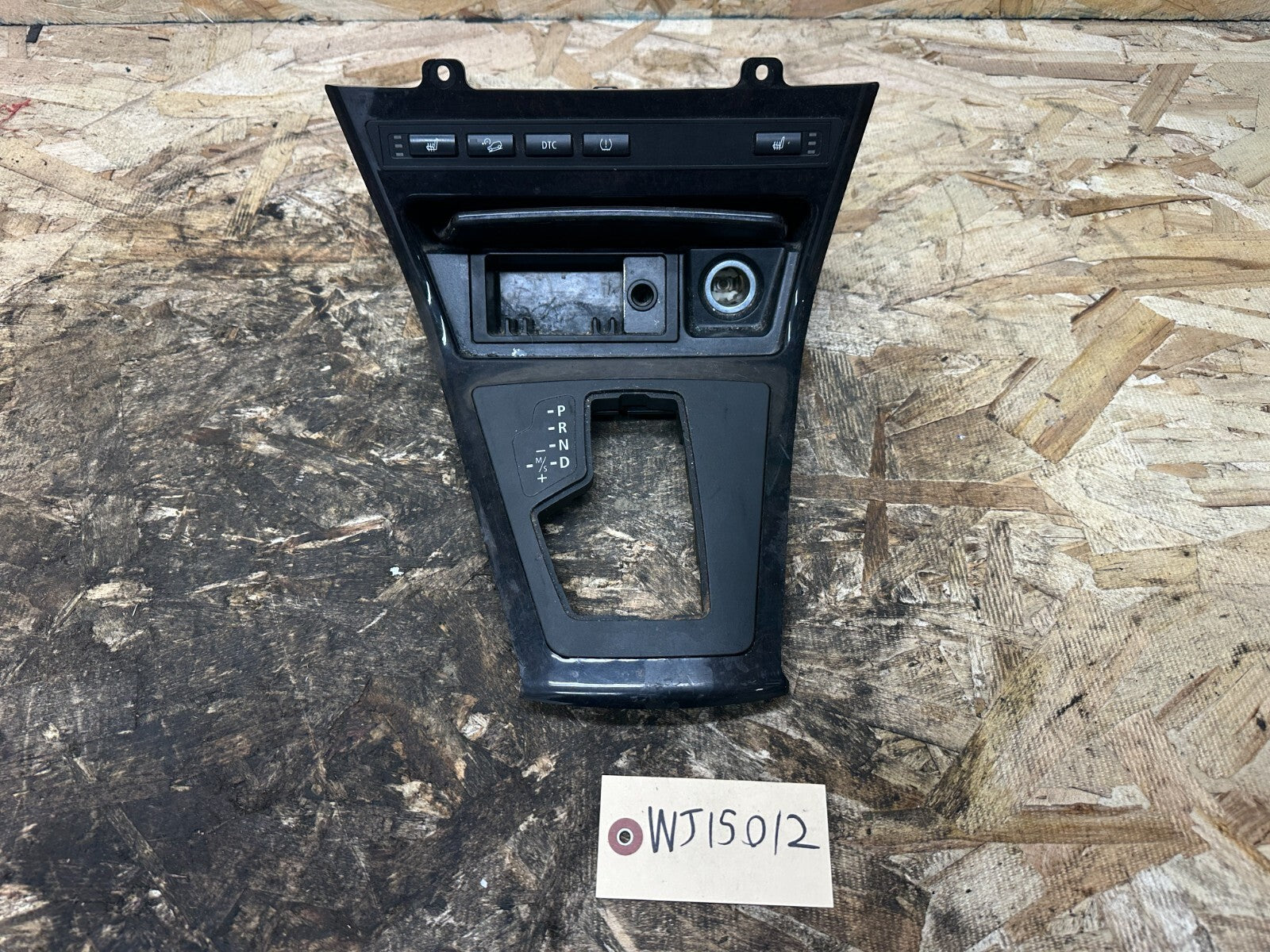 BMW 2003-2010 E83 X3 SHIFTER BEZEL TRIM ASH TRAY HEATED SEATS BLACK OEM 3411706