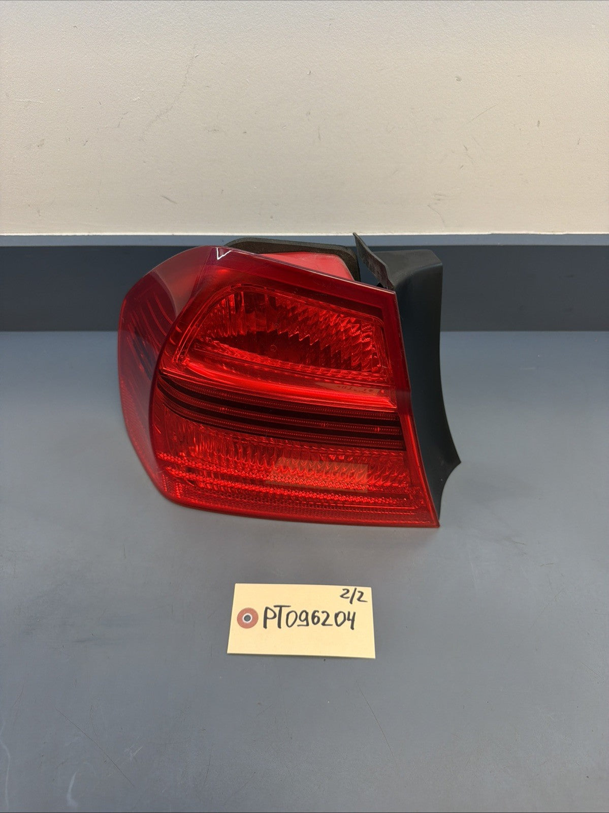 06-08 BMW E90 325i 330i 328i 335i Sedan Left Rear Tail Light Lamp 7161955 PRELCI