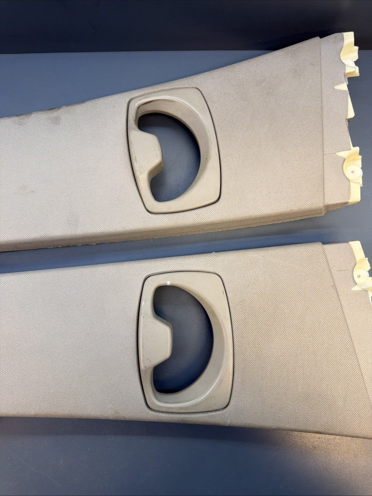 BMW 03-10 E60 5 SERIES LIGHT GRAY B PILLAR TRIM PIECES 2PC OEM 7027088+7027087
