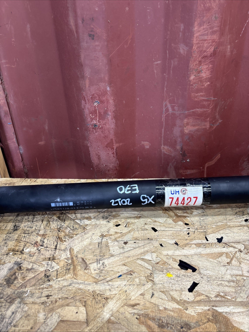 OEM Rear Drive Shaft Prop Drive Shaft For BMW 5 SERIES E70 2610 7589128 AWD