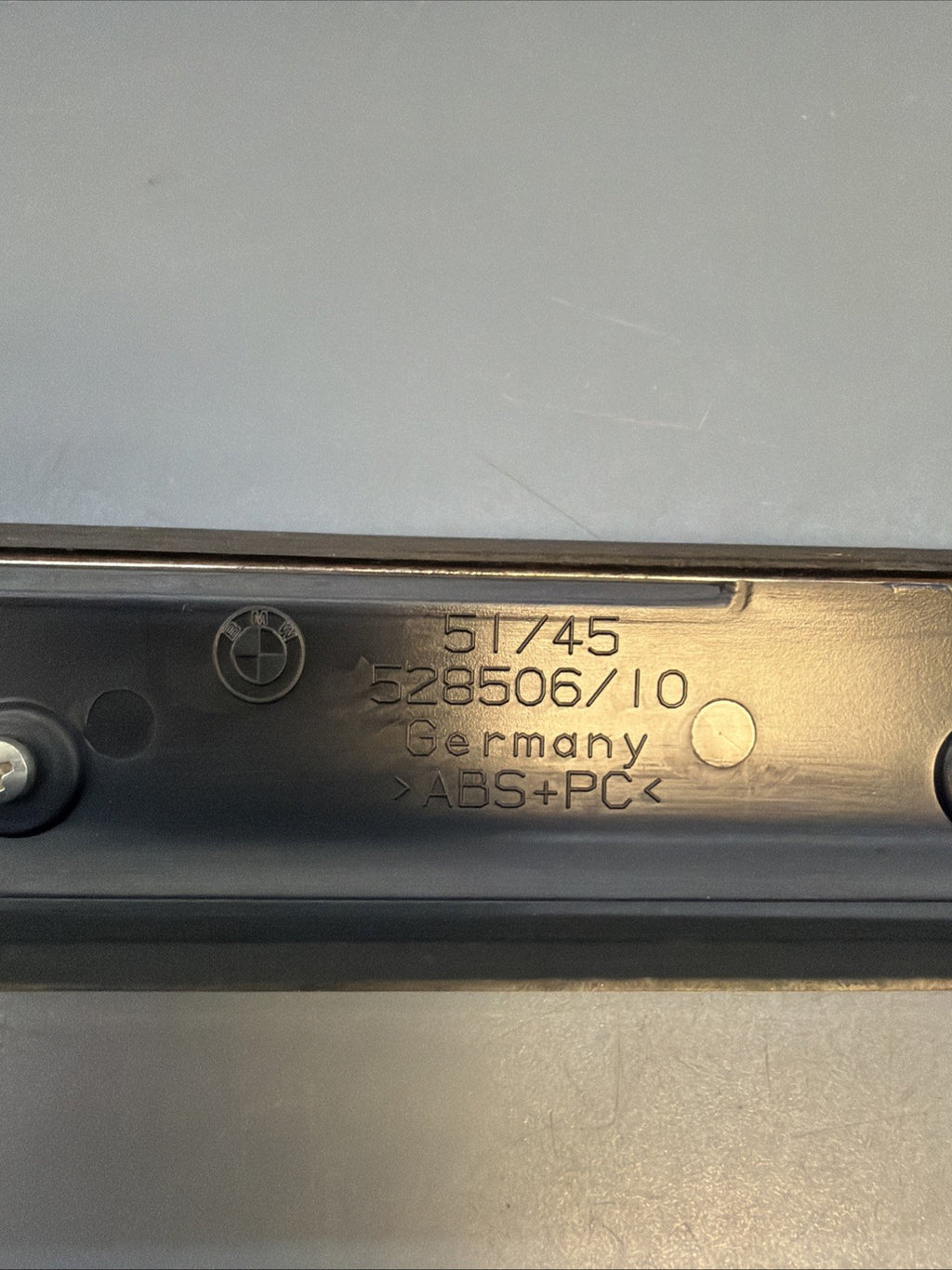 04-10 BMW E63 E64 6-Series OEM Passenger Dashboard Glove Box Trim 5145528506