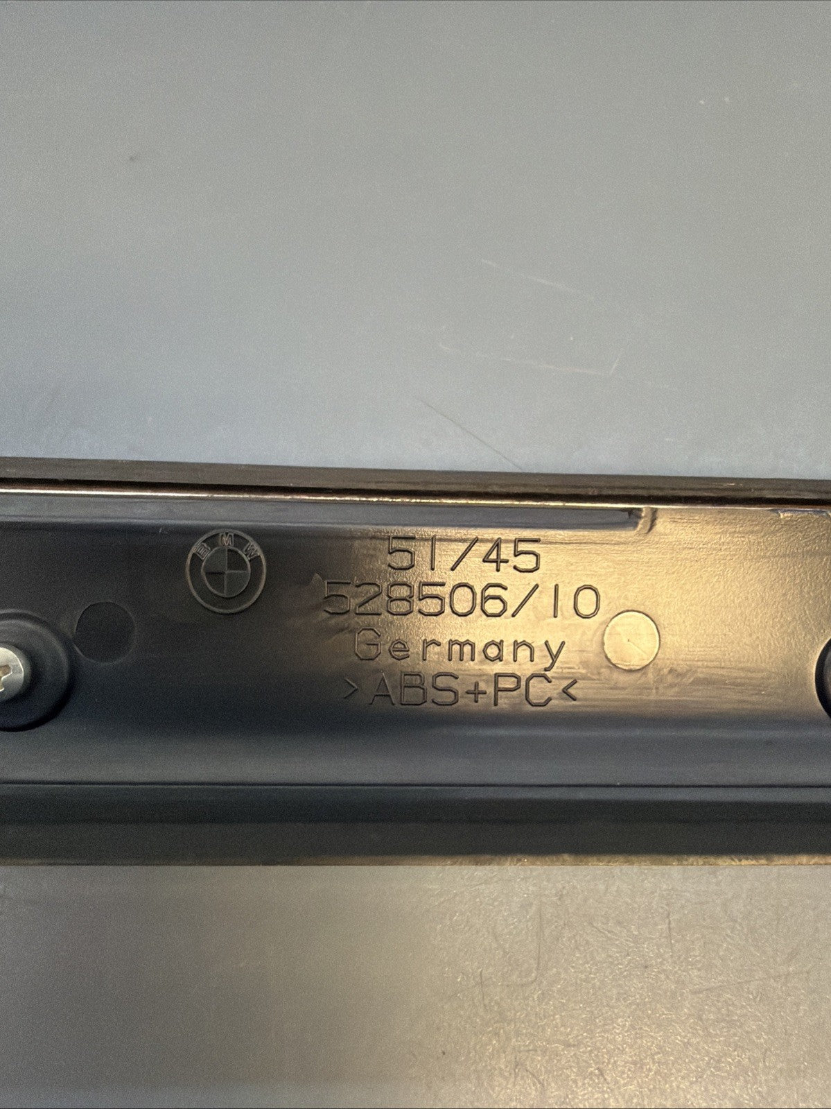 04-10 BMW E63 E64 6-Series OEM Passenger Dashboard Glove Box Trim 5145528506