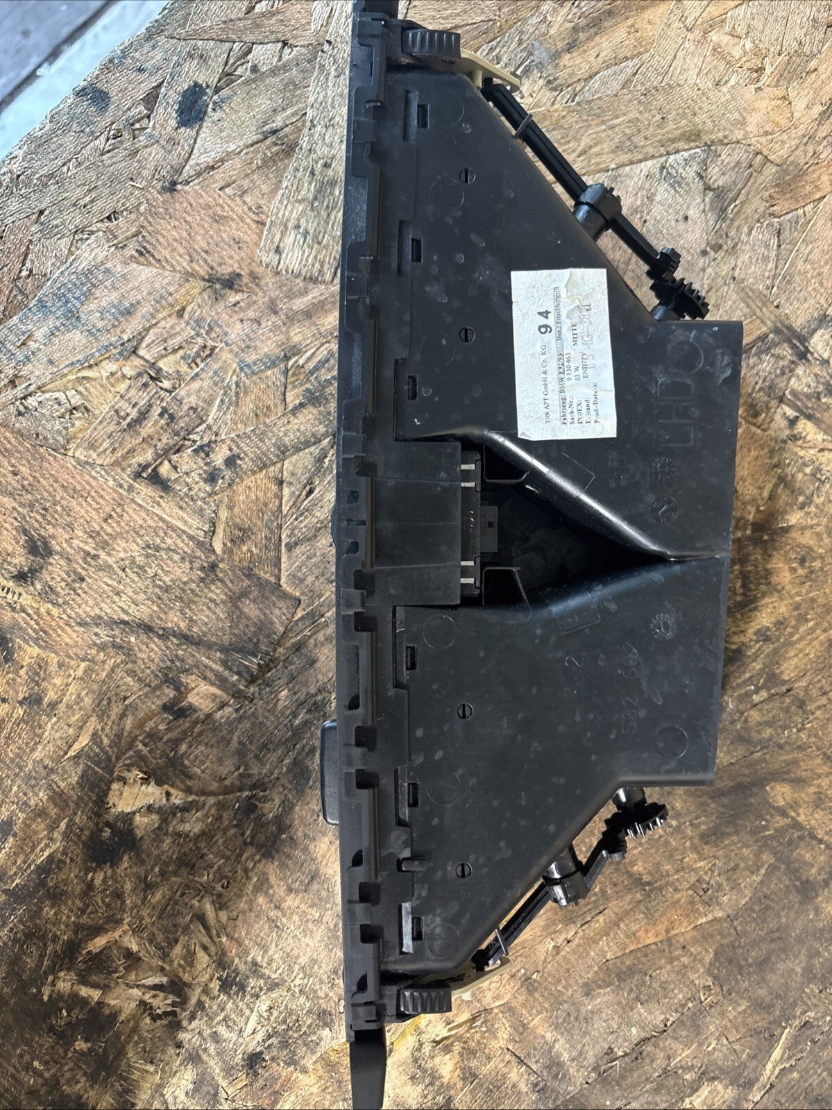 07-13 OEM BMW E92 E93 328 335 Coupe Convertible Dashboard Center Air Vents