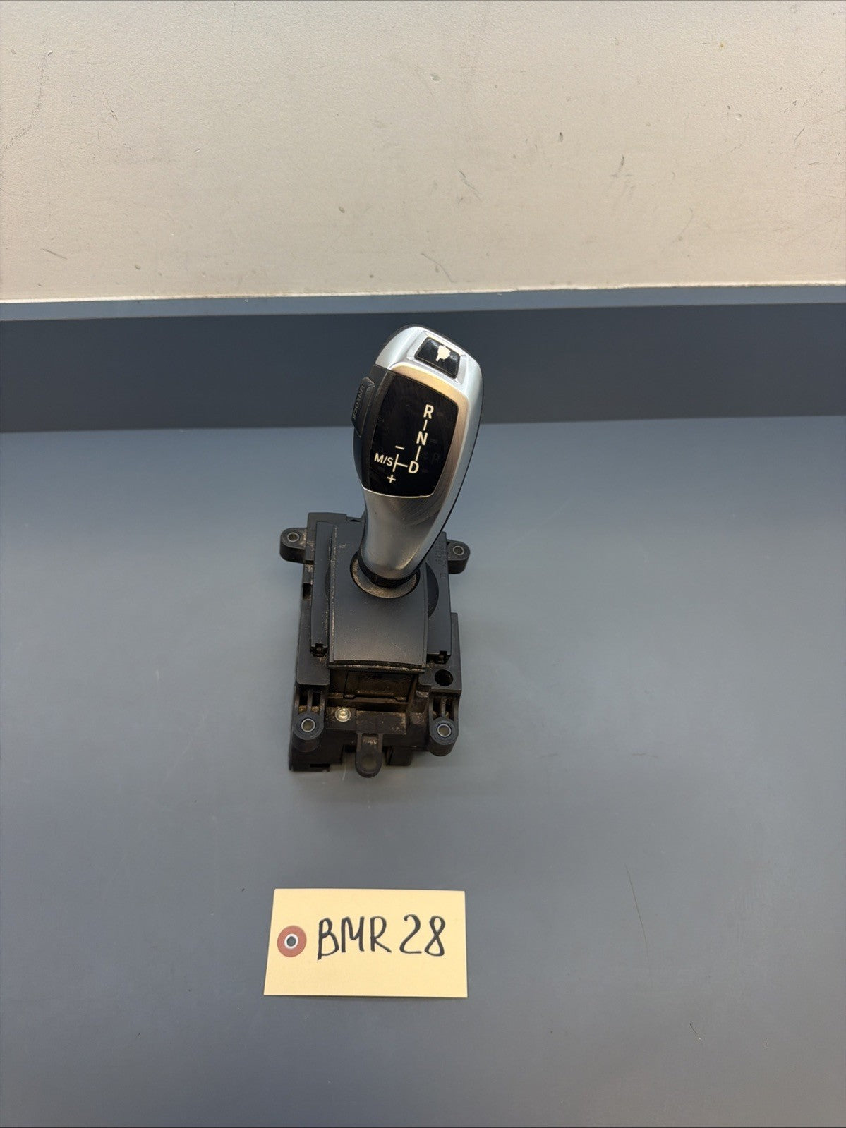 10-18 BMW F01 F07 F10 F25 Automatic Transmission Gear Selector Shifter 9218101