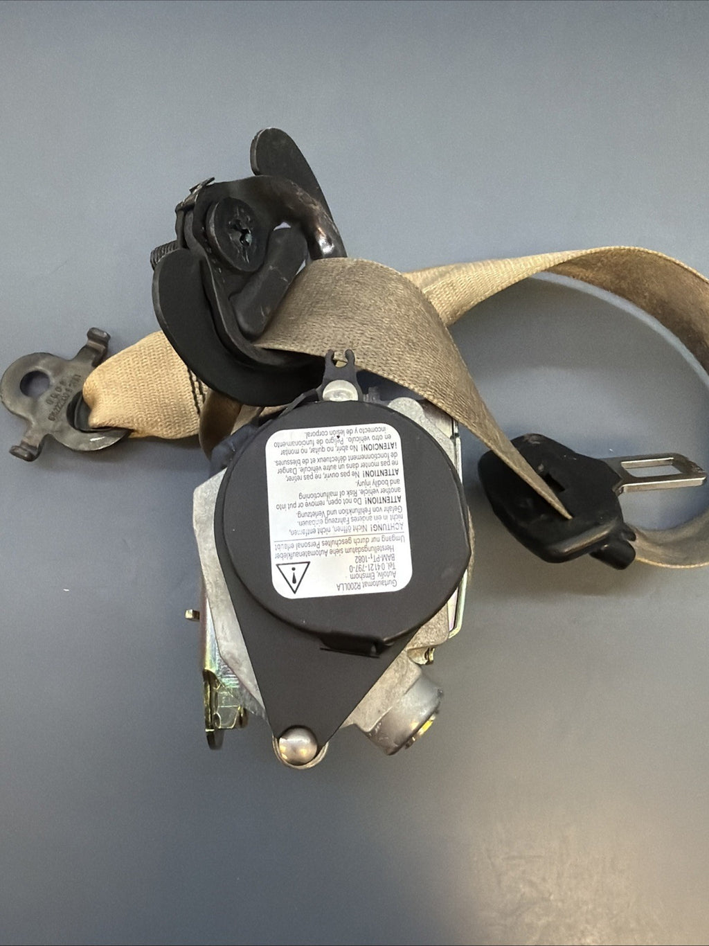 2011-2016 BMW 528i 535i 550i F10 Front Left Side Seatbelt Seat Belt 7241749 OEM