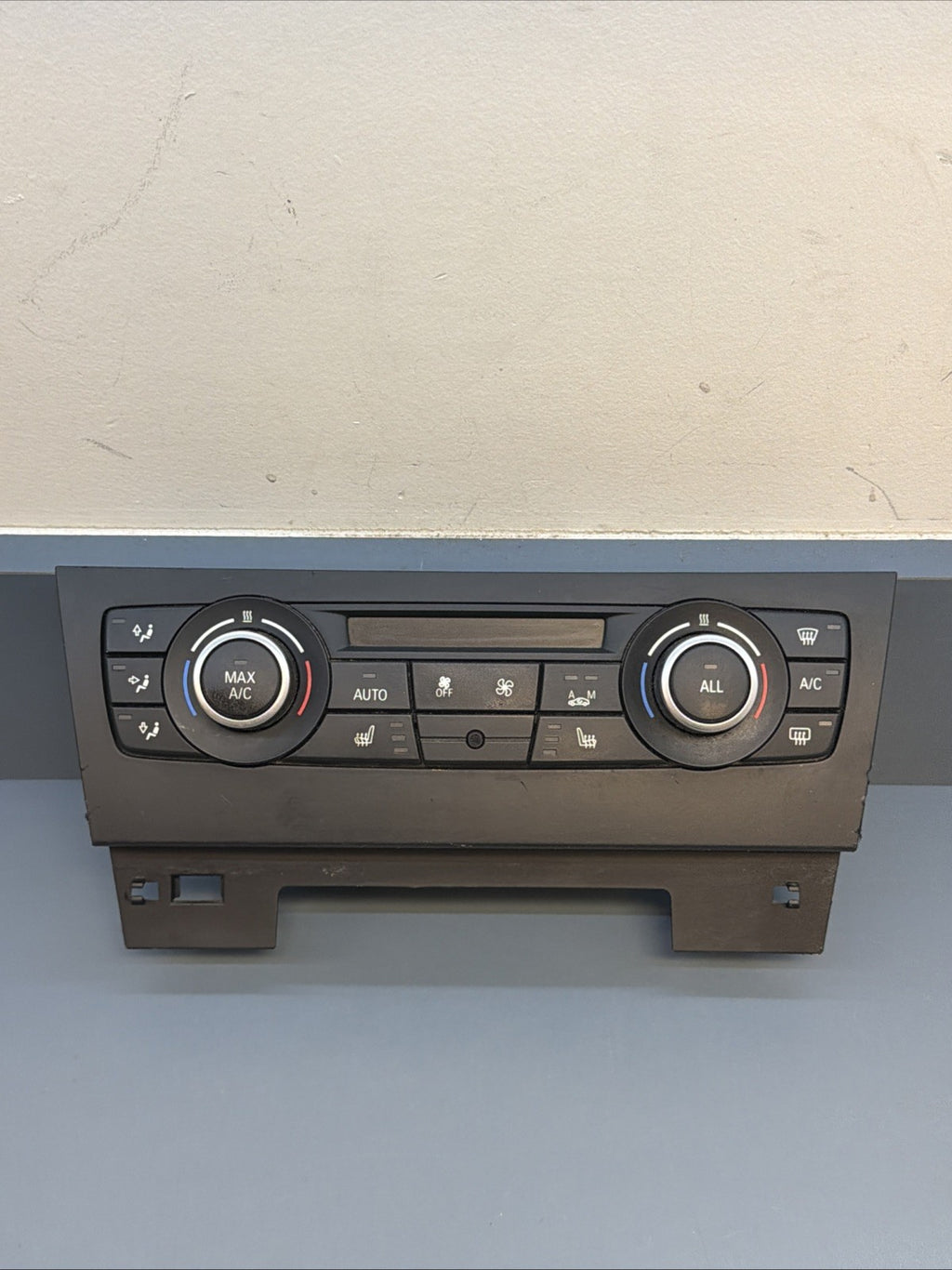 2012-2015 BMW X1 E84 A/C HEAT CLIMATE CONTROL PANEL OEM 9292262