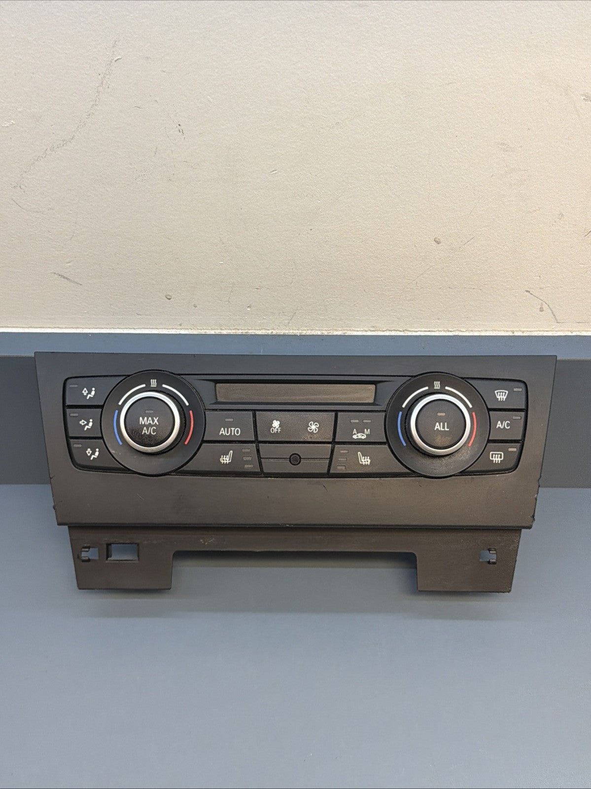 2012-2015 BMW X1 E84 A/C HEAT CLIMATE CONTROL PANEL OEM 9292262