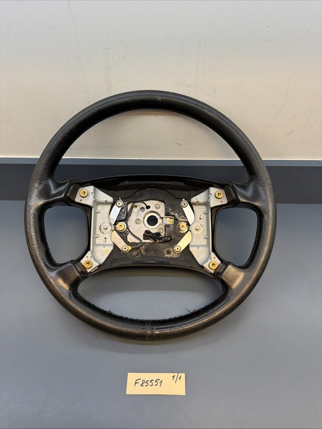 92-99 Bmw E36 3 Series Front Driver Side Black Leather Steering Wheel 1159788