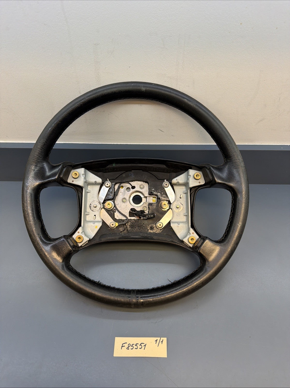 92-99 Bmw E36 3 Series Front Driver Side Black Leather Steering Wheel 1159788