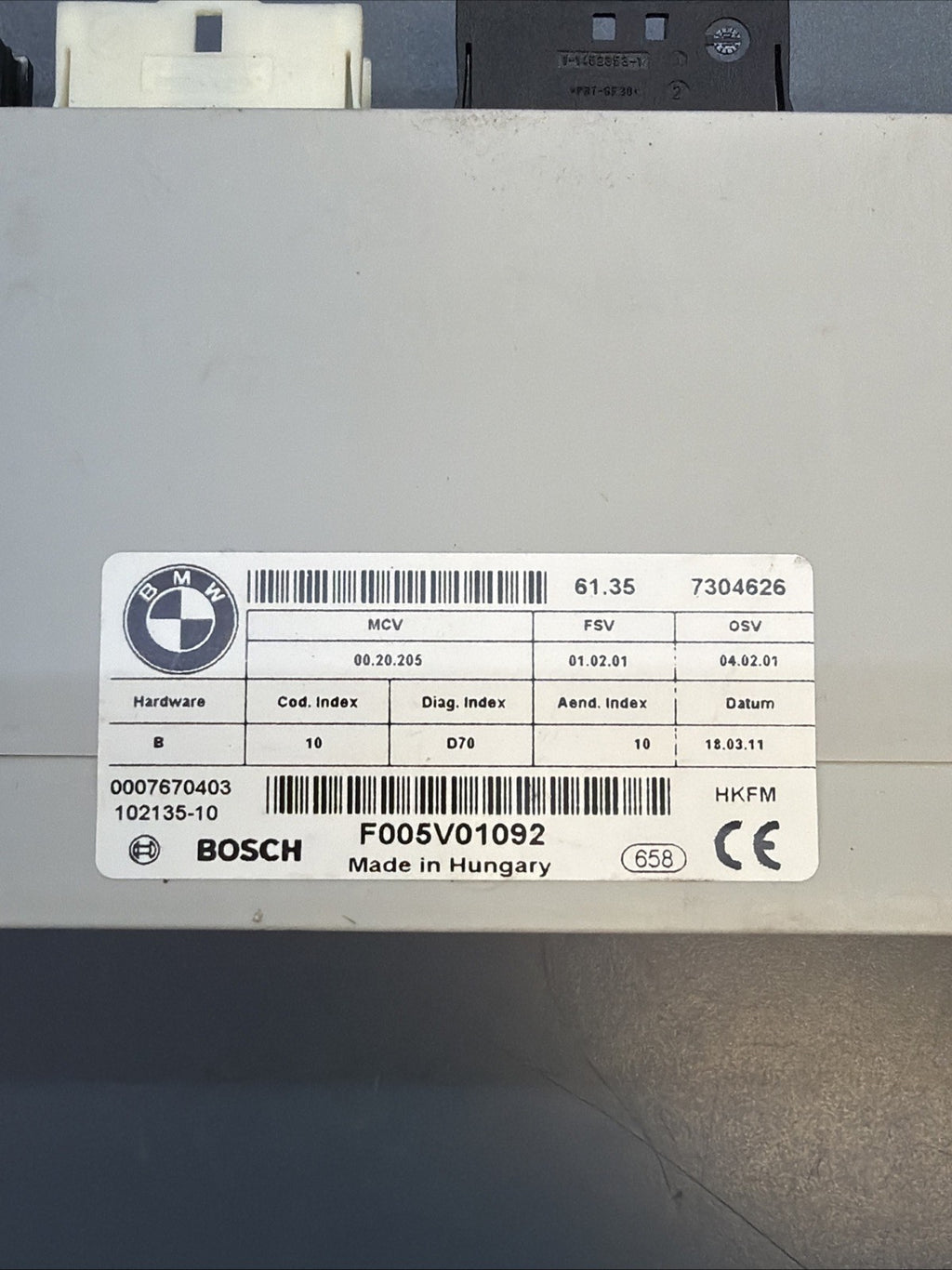 OEM BMW E70 E71 X5 X6 REAR TRUNK TAILGATE LIFT CONTROL MODULE UNIT 7304626