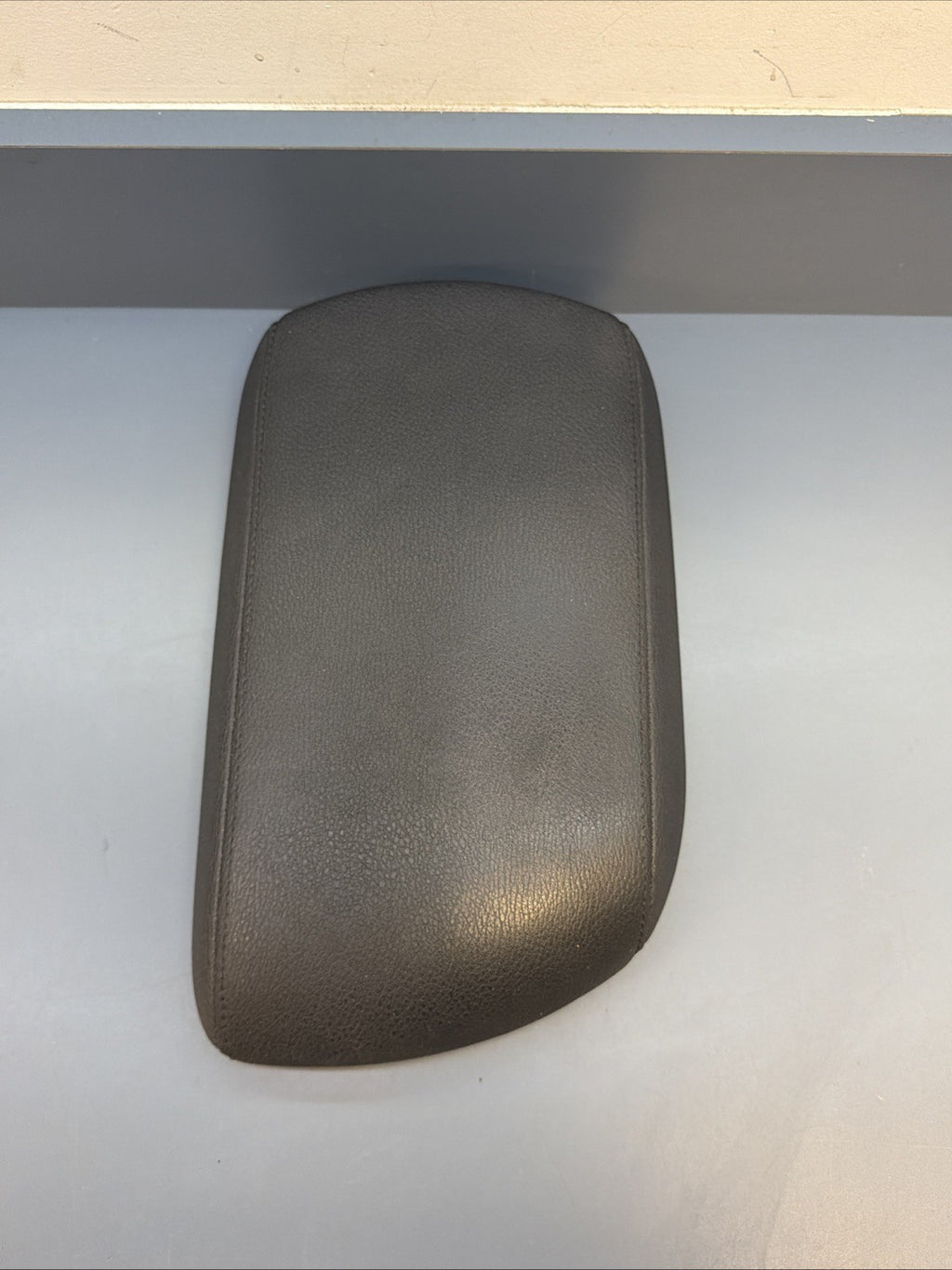 12-15 BMW X1 E84 Armrest Center Console Storage Compartment 2993643 OEM BLACK