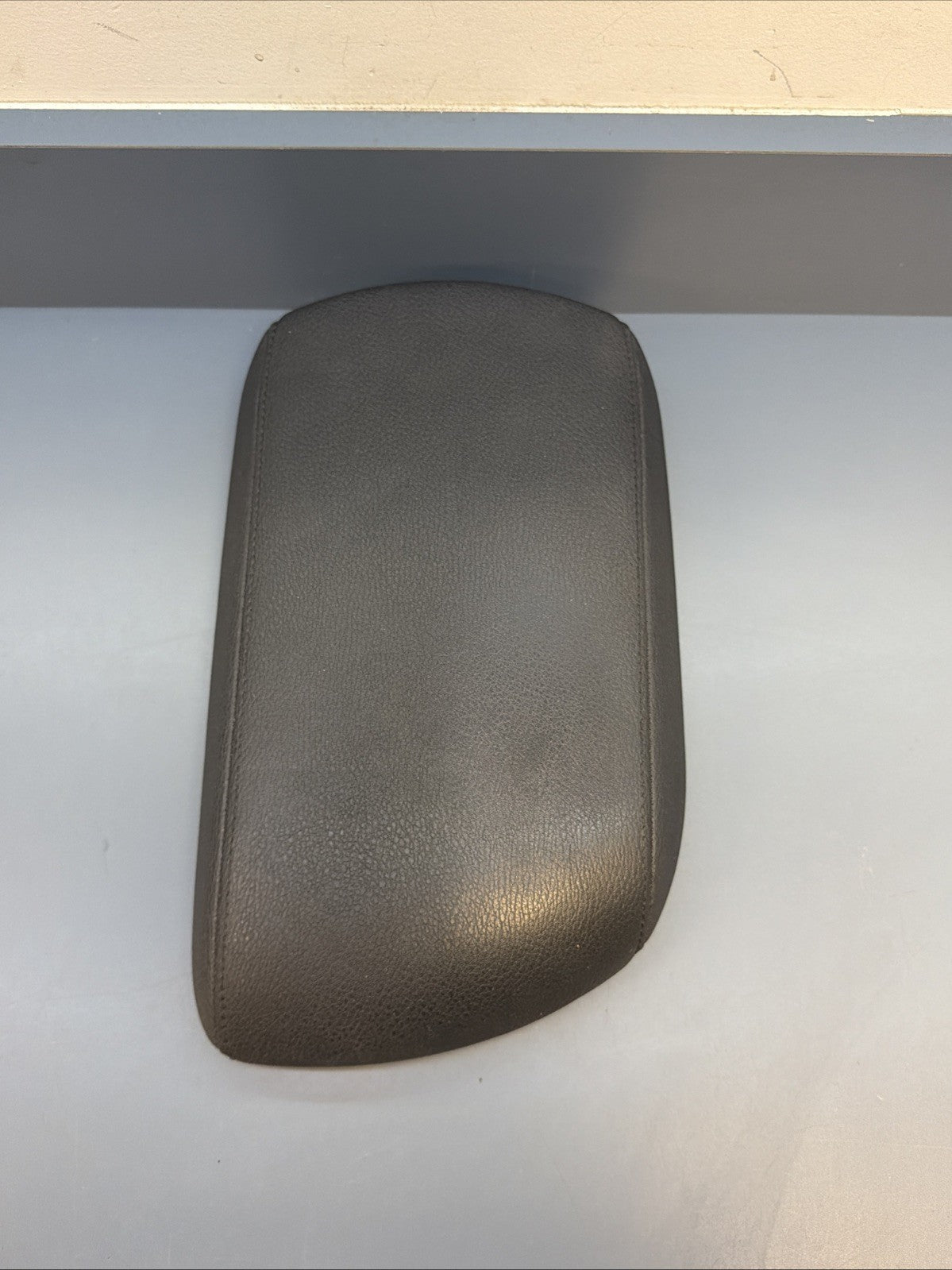12-15 BMW X1 E84 Armrest Center Console Storage Compartment 2993643 OEM BLACK
