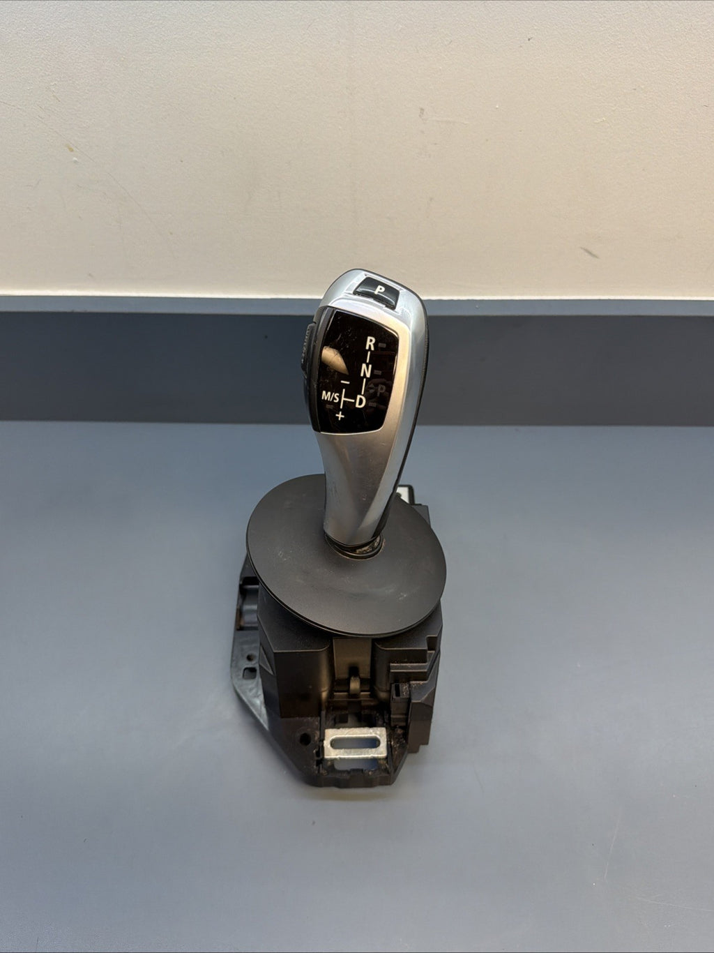 2008-2010 BMW 5-series E60 E63 E64 AT Floor Gear Shift Shifter 9213651 7589209
