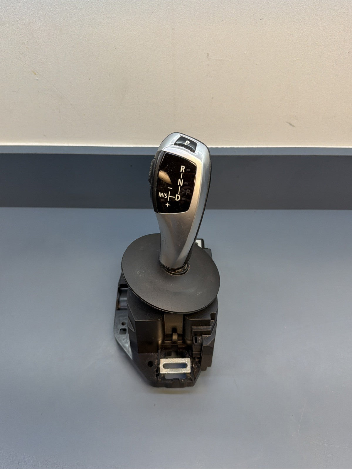 2008-2010 BMW 5-series E60 E63 E64 AT Floor Gear Shift Shifter 9213651 7589209