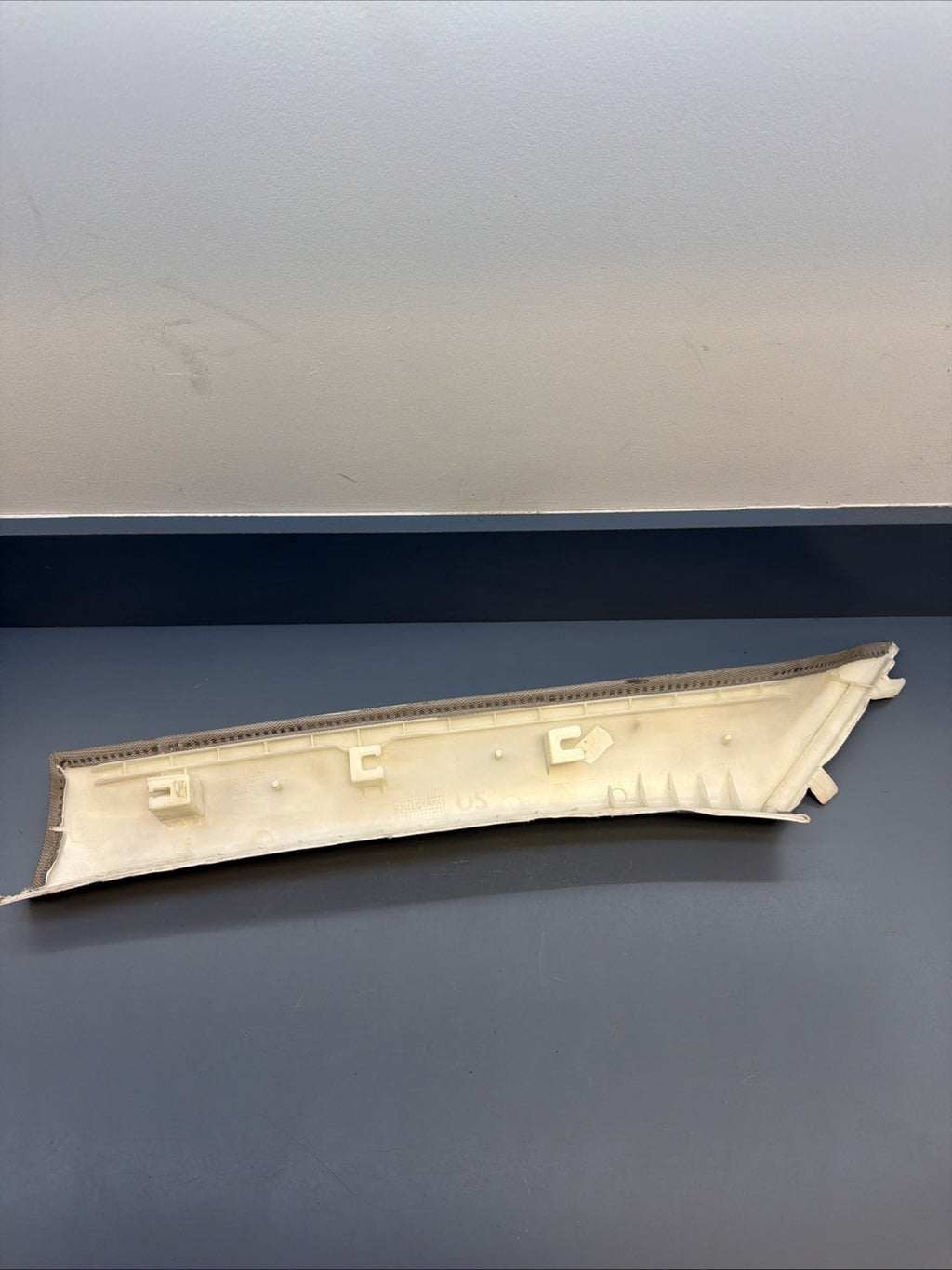 2012 - 2016 BMW 328i F30 Right Front A Pillar Trim Cover 7220996 OEM 521070