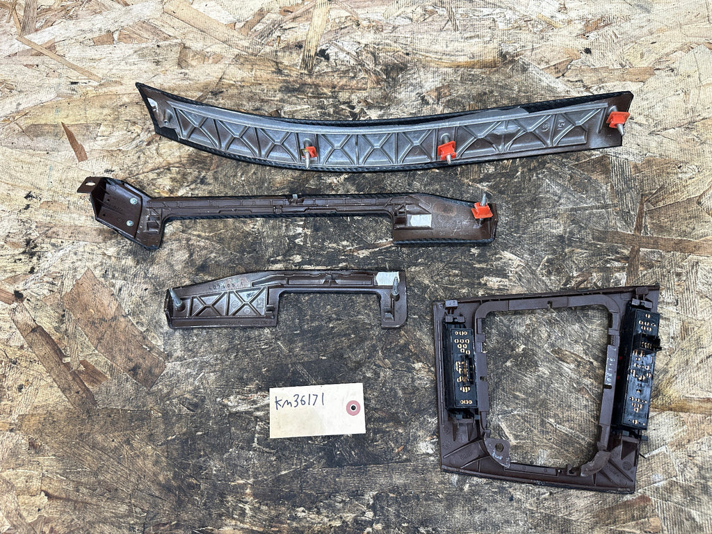 BMW 1999-2005 E46 4 PIECE BURLED WOOD W/ CARBON WRAP INTERIOR TRIM SET 8203825