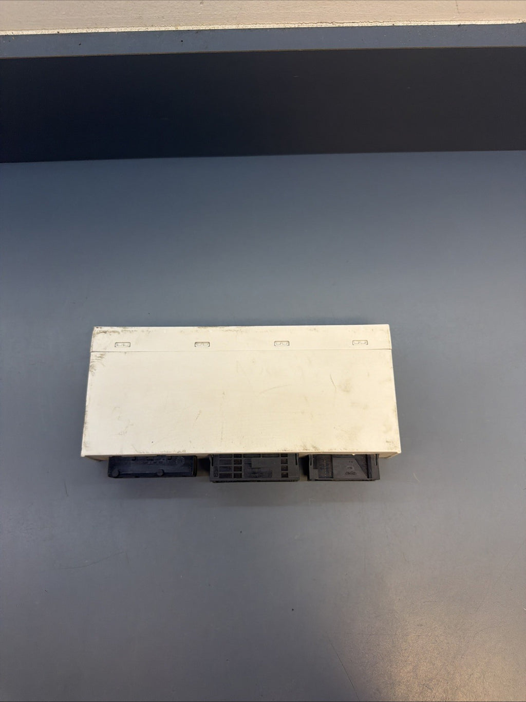 2001-2006 BMW M3 E46 BODY CONTROL MODULE UNIT 6924250 OEM