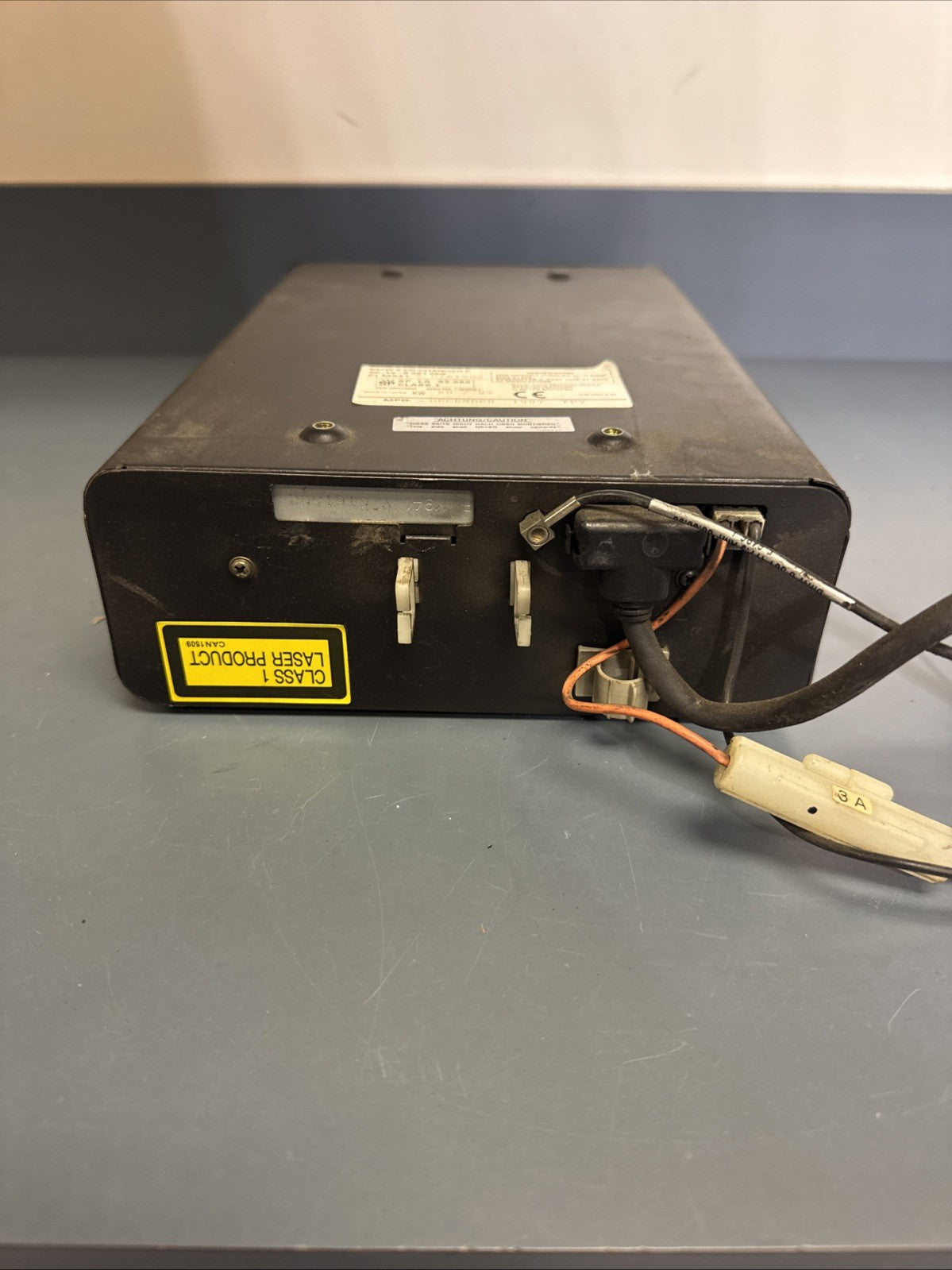 BMW E38 740i/740iL OEM CD Changer P, 6CD's (Version P) 65128361058