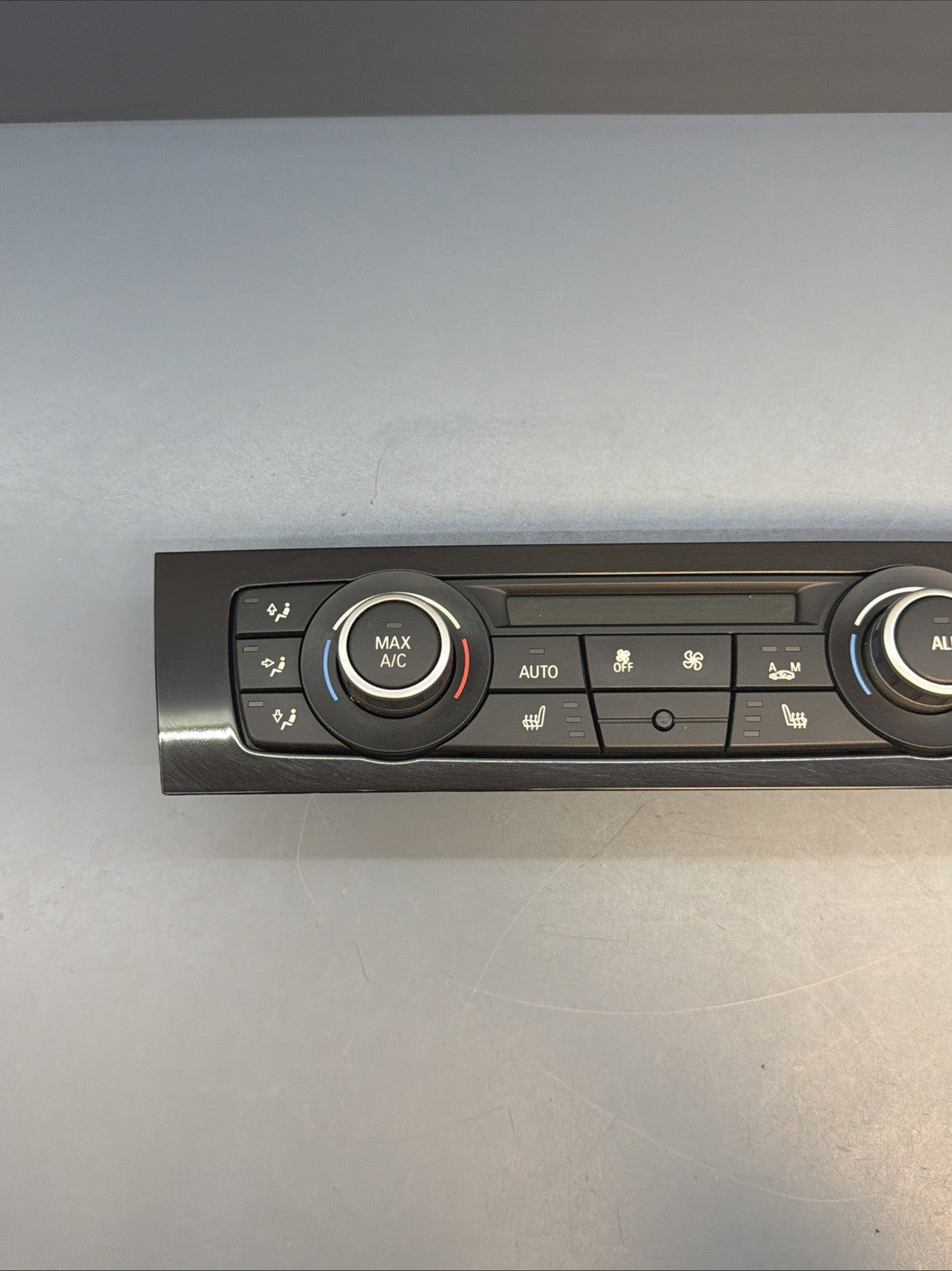 12 13 14 15 BMW X1 3 1 SERIES CLIMATE CONTROL HEATED SEATS OEM 9287624