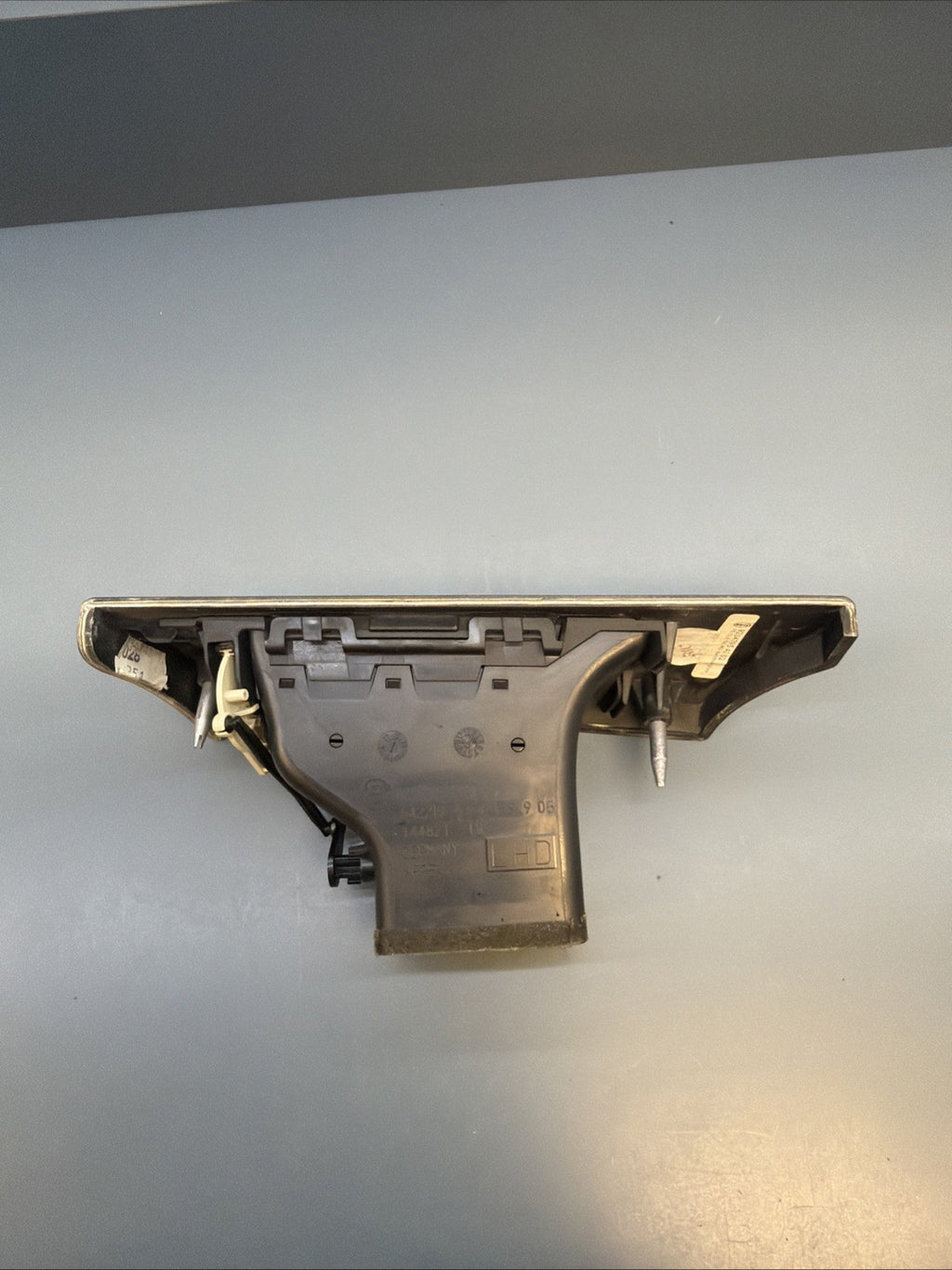 06-13 BMW E93 328i 335i Left Driver Side Dash Air Vent Flow Grill 9130459 OEM