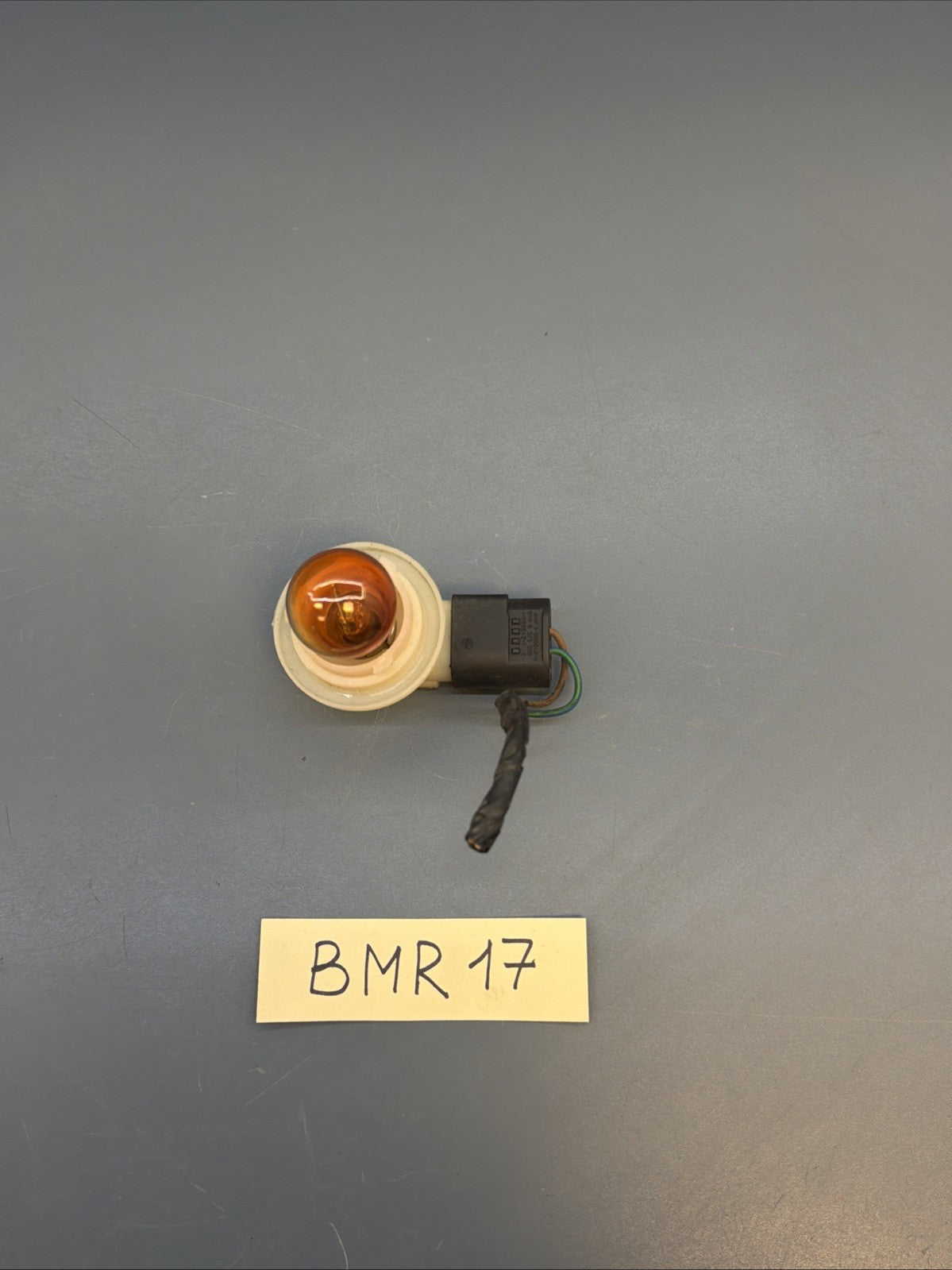 BMW E39 Headlight Adapter Wiring Cable Plug Turn Signal Indicator Bulb 8373328