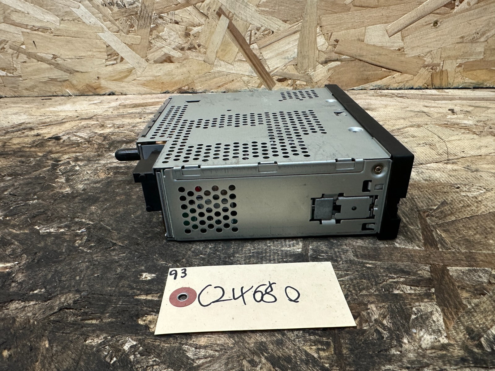 BMW 1995-2001 E38 7 SERIES CASSETTE RADIO PLAYER OEM 8352868