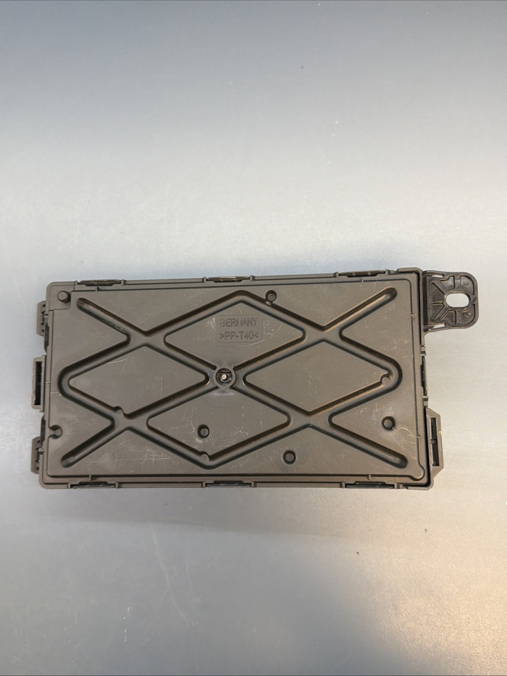 2012-2018 BMW 328I 335I 320I FUSE RELAY BOX JUNCTION MODULE 9329702