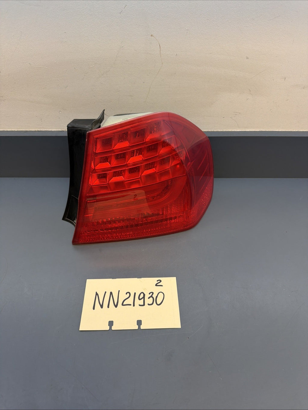 09-11 Bmw E90 328 335 M3 Rear Right Side LCI Outer Taillight Lamp Oem 7289430