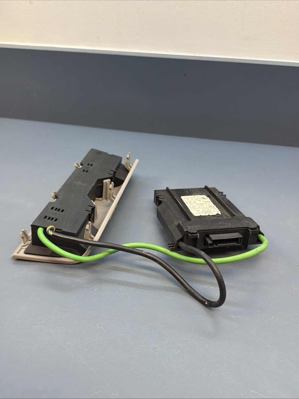 2013 BMW X1 (E84) ANTI-THEFT ULTRASONIC ALARM SENSOR MODULE 9260874