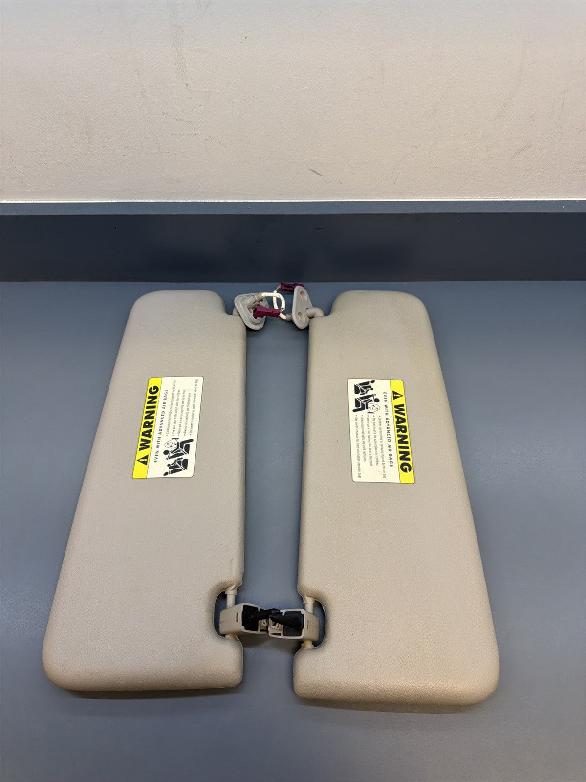 BMW E90 E91 E92 E93 Sun Visor Set OEM – Driver & Passenger 6905983