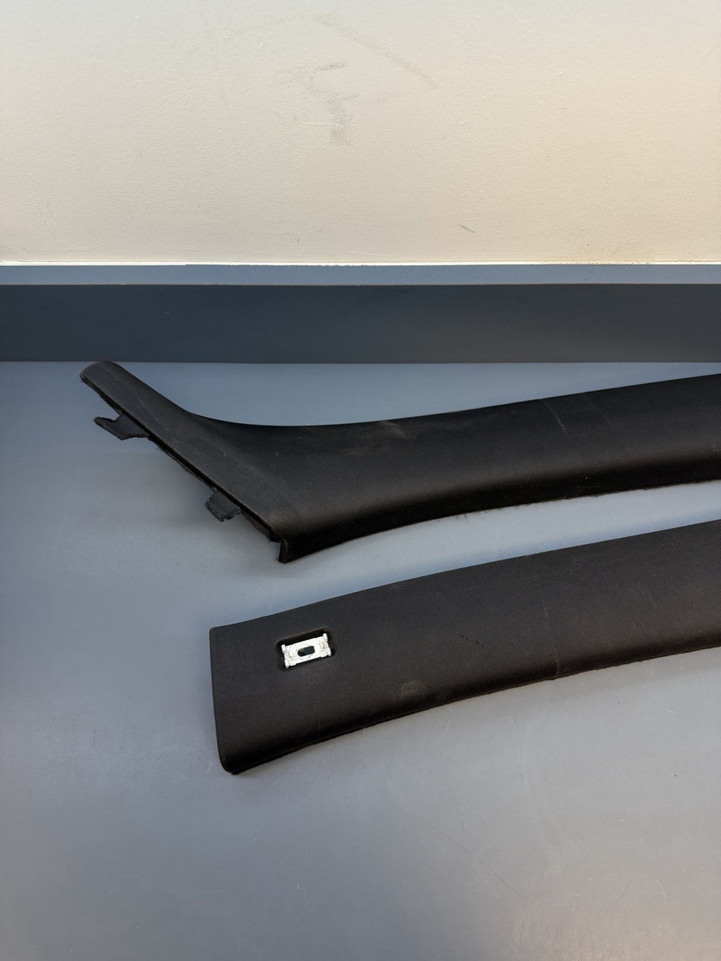BMW E90 335xi Series 4dr Front Left & Right A Pillar Cloth Trim 7058332 7058331