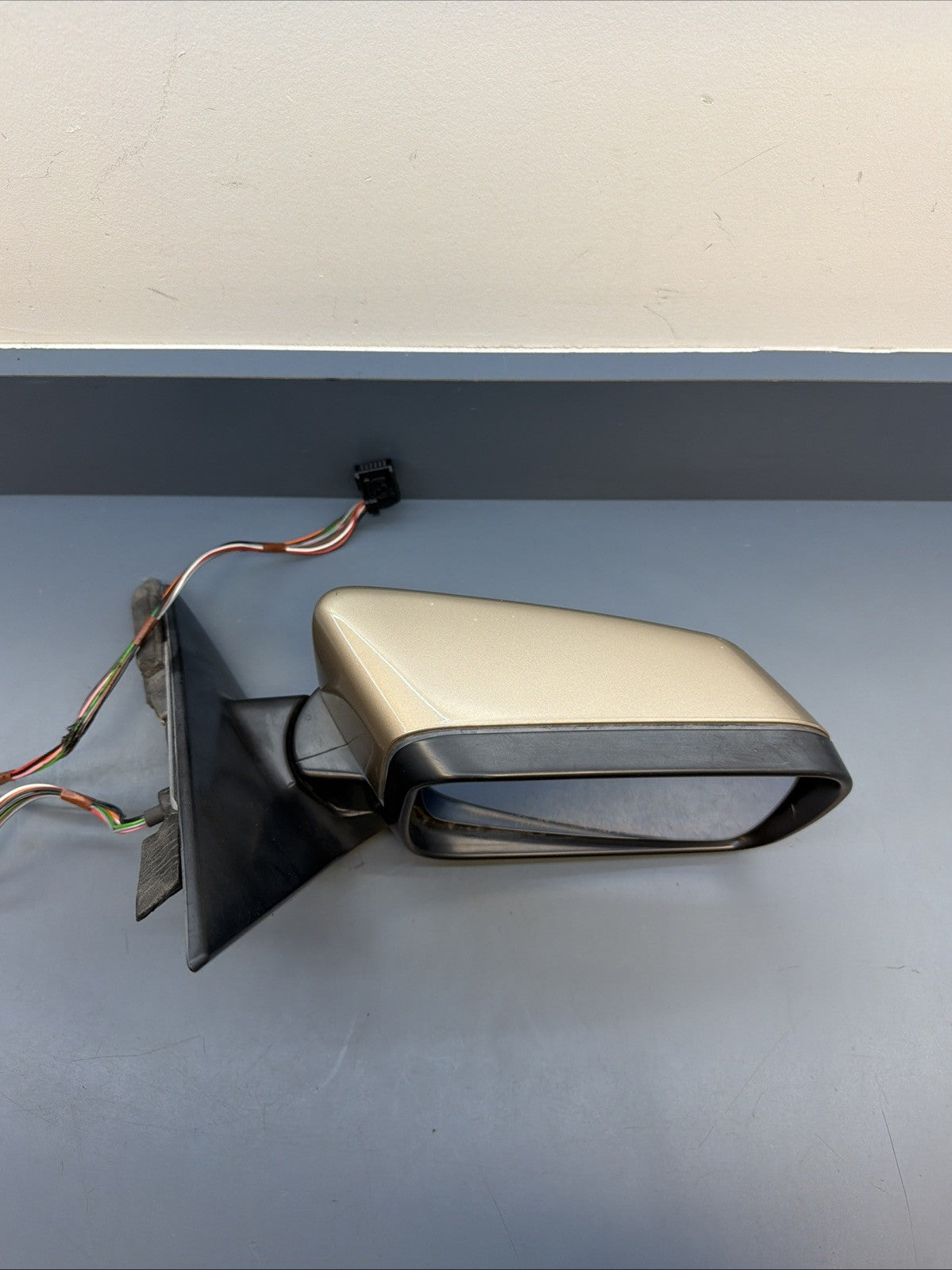 BMW E46 RIGHT PASSANGER SIDE MIRROR COMPLETE OEM BMW 0117351