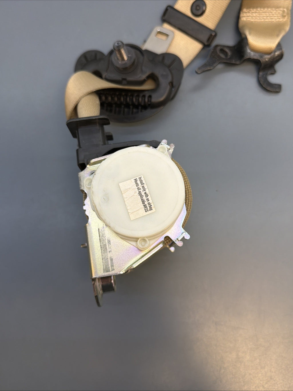 06-11 BMW E90 335i Front Right Passenger Side Seat Belt Retractor 34006653 BEIGE