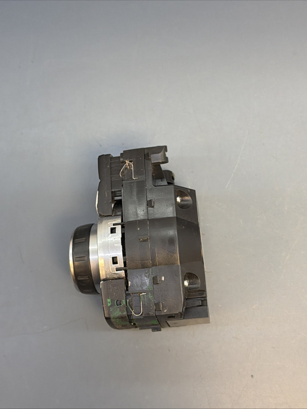 07-14 BMW E70 E71 E72 E60 E63 E81 E88 E90 E92 E84 X5 Media CONTROL 9205177