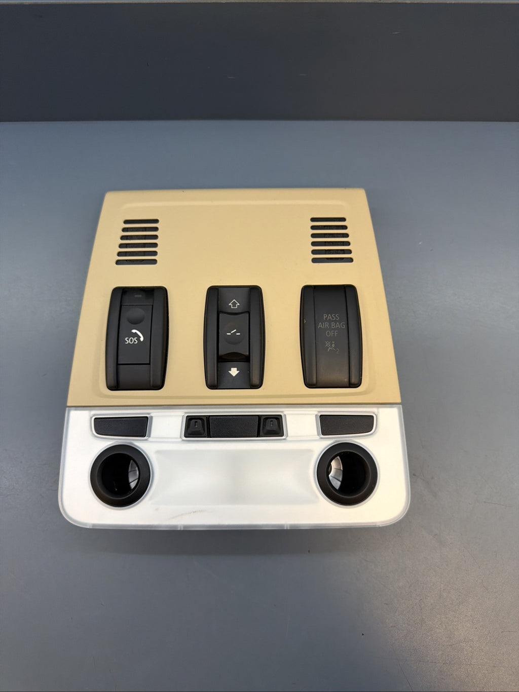 2007 - 2011 BMW 328i Front Roof Console Dome Light SOS Switch Beige 9225538 OEM