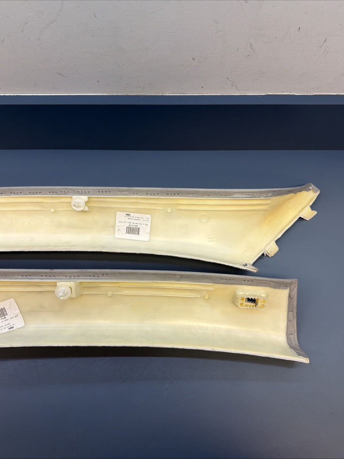 BMW E90 335xi Series 4dr Front Left & Right A Pillar Cloth Trim 7058332 7058331