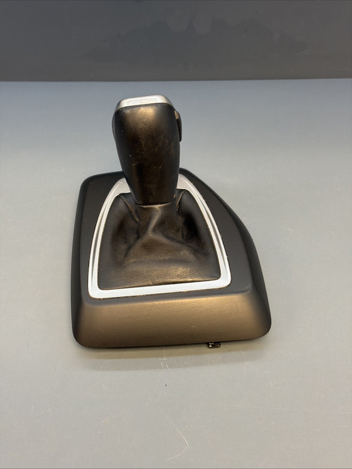 12-15 BMW X1 Automatic Transmission Gear Floor Shifter Selector 9235799 OEM