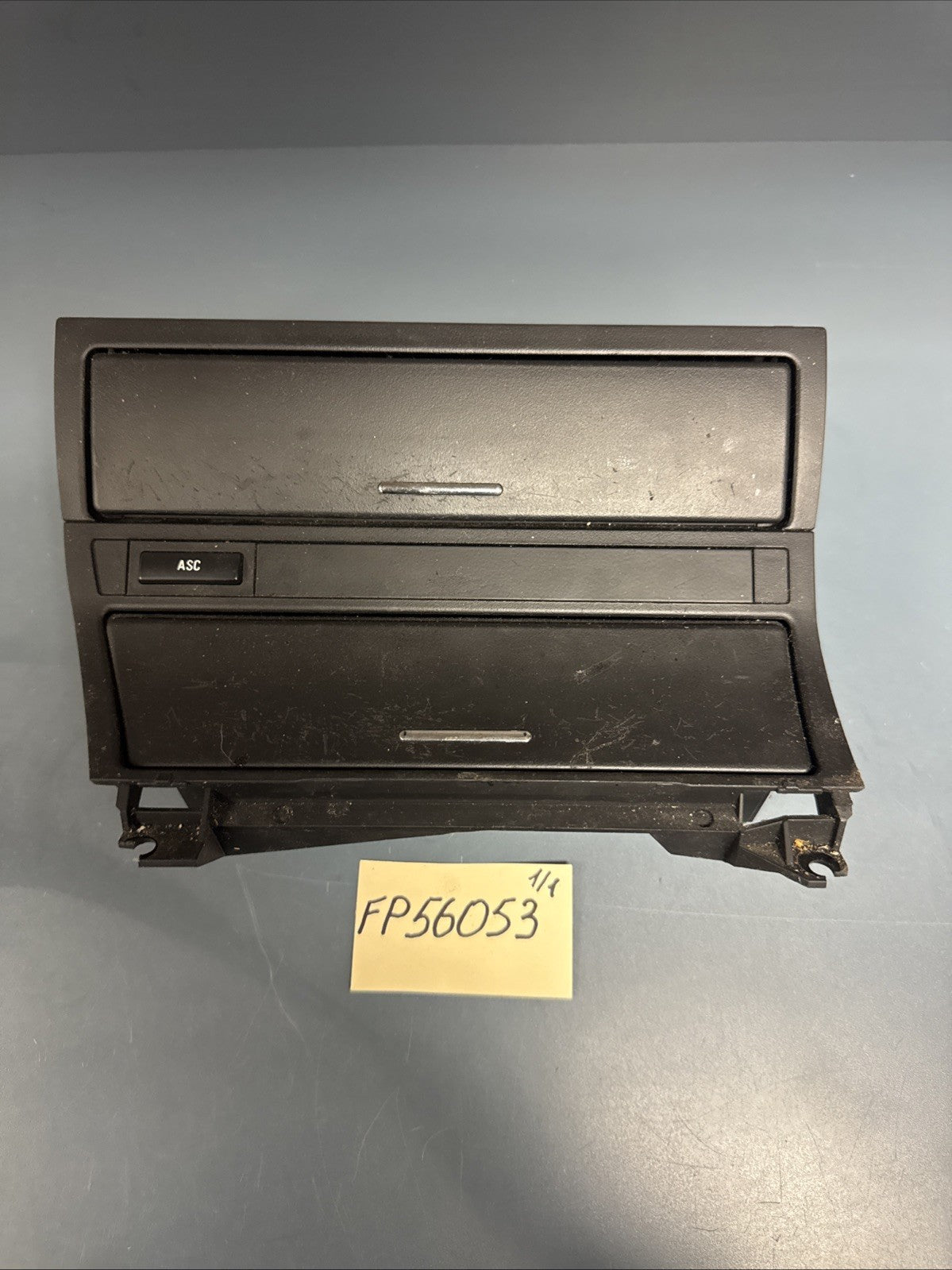 BMW 3 Series E46 Ashtray Center Console Ash Tray Shelf Black 8268887 8268888
