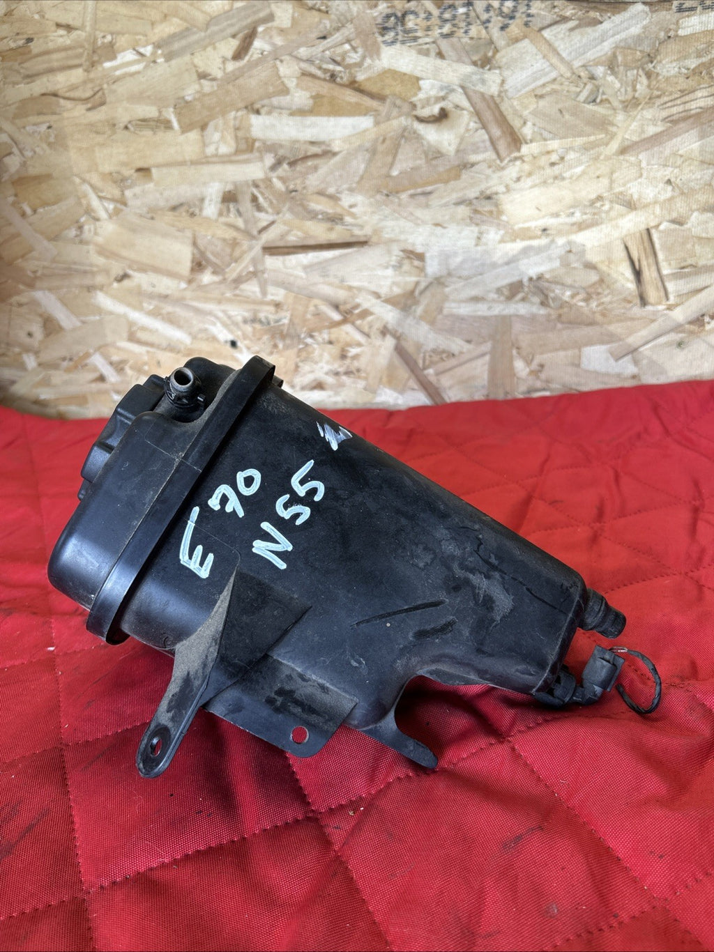 07-19 OEM BMW Expansion Tank  X5 X6 8621090 E70 F15 F85 E71 F16 F86