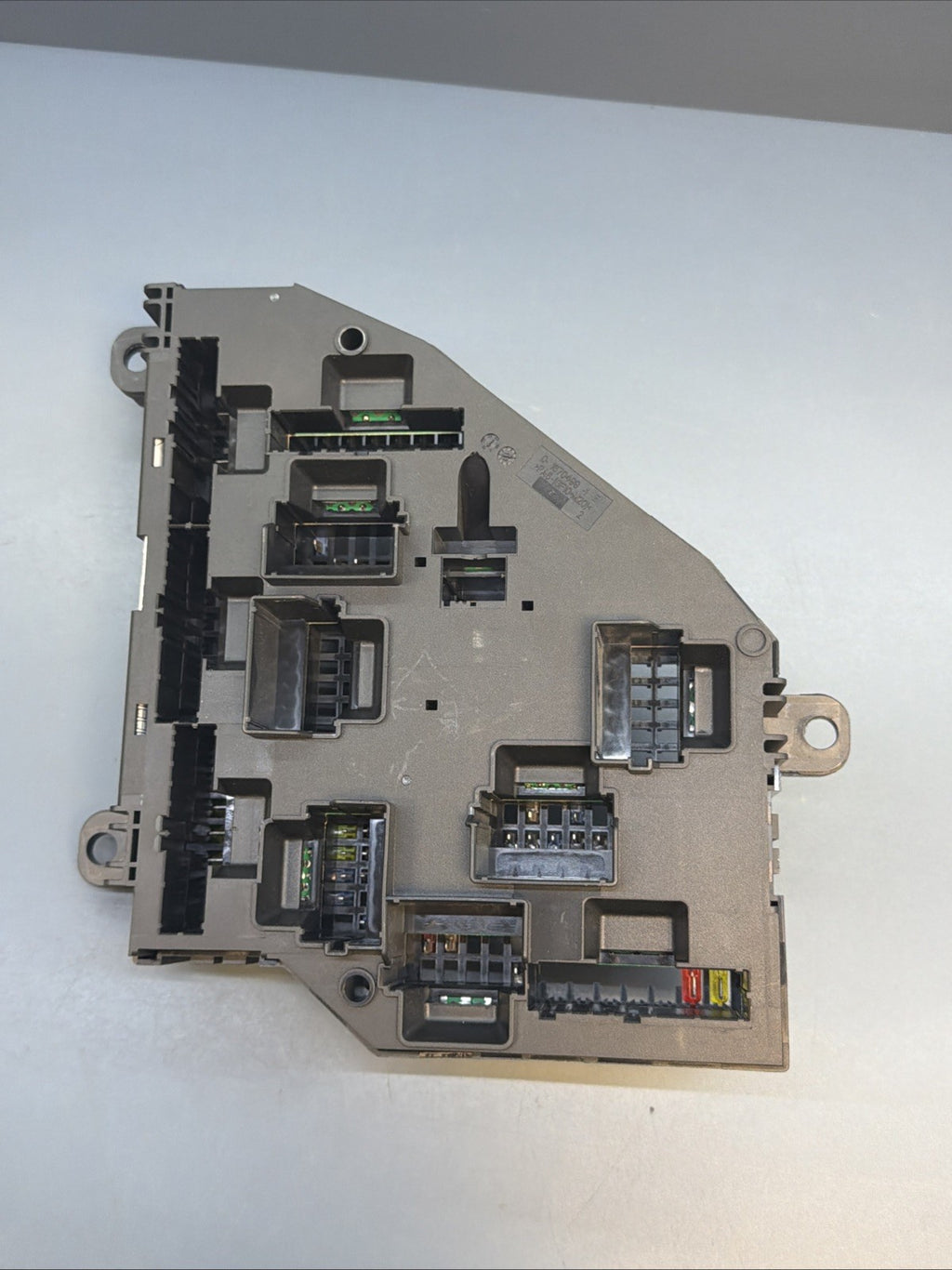 2011-2017 BMW F25 X3 REAR TRUNK POWER JUNCTION FUSE RELAY BOX MODULE OEM 9259581